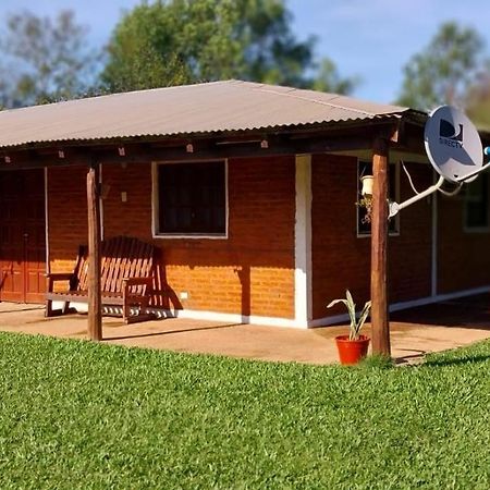 Cabana Ibera Colonia Carlos Pellegrini  Eksteriør bilde