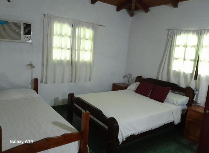 Cabana Ibera Colonia Carlos Pellegrini  Eksteriør bilde